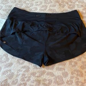 Lululemon shorts size 18